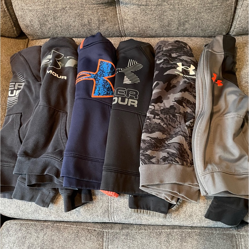 6 x YXS Under Armour Sweatshirts